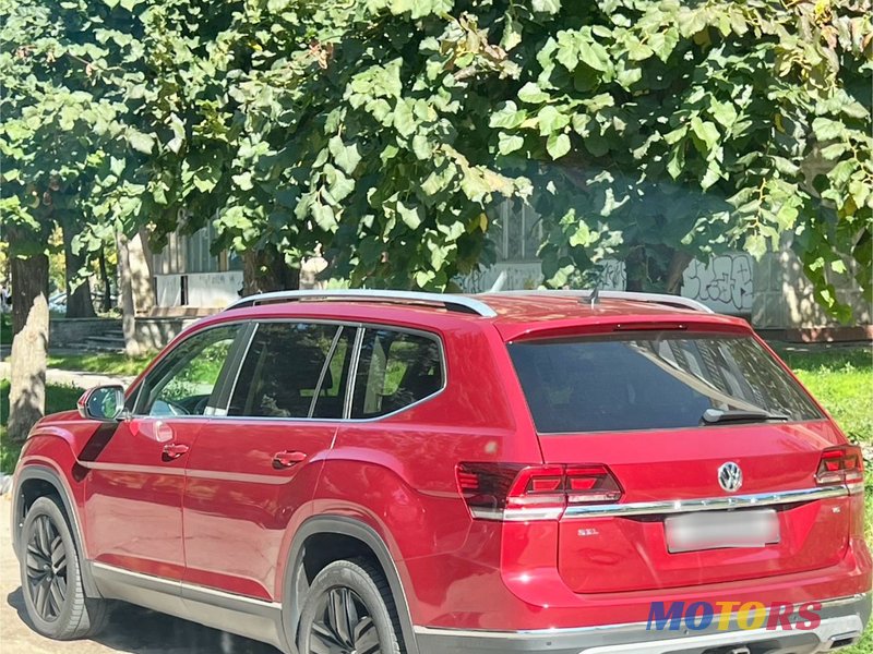 2018' Volkswagen Atlas photo #4