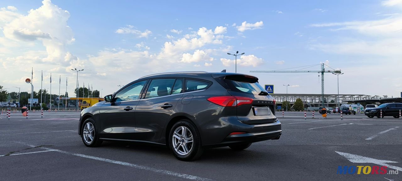 2020' Ford Focus photo #3