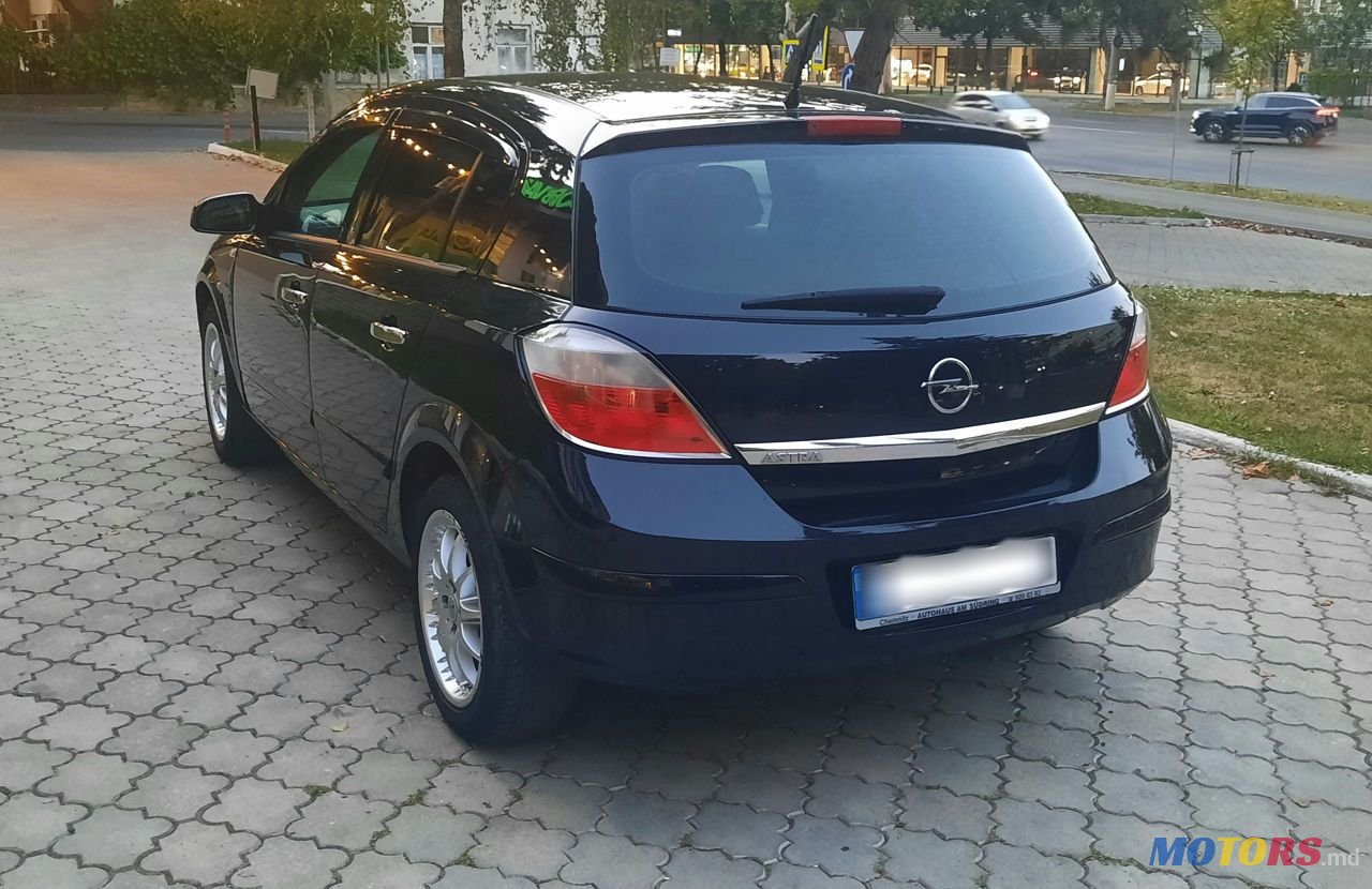 2006' Opel Astra photo #3
