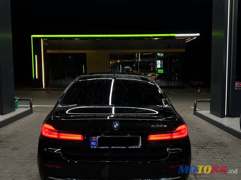 2021' BMW 5 Series photo #4