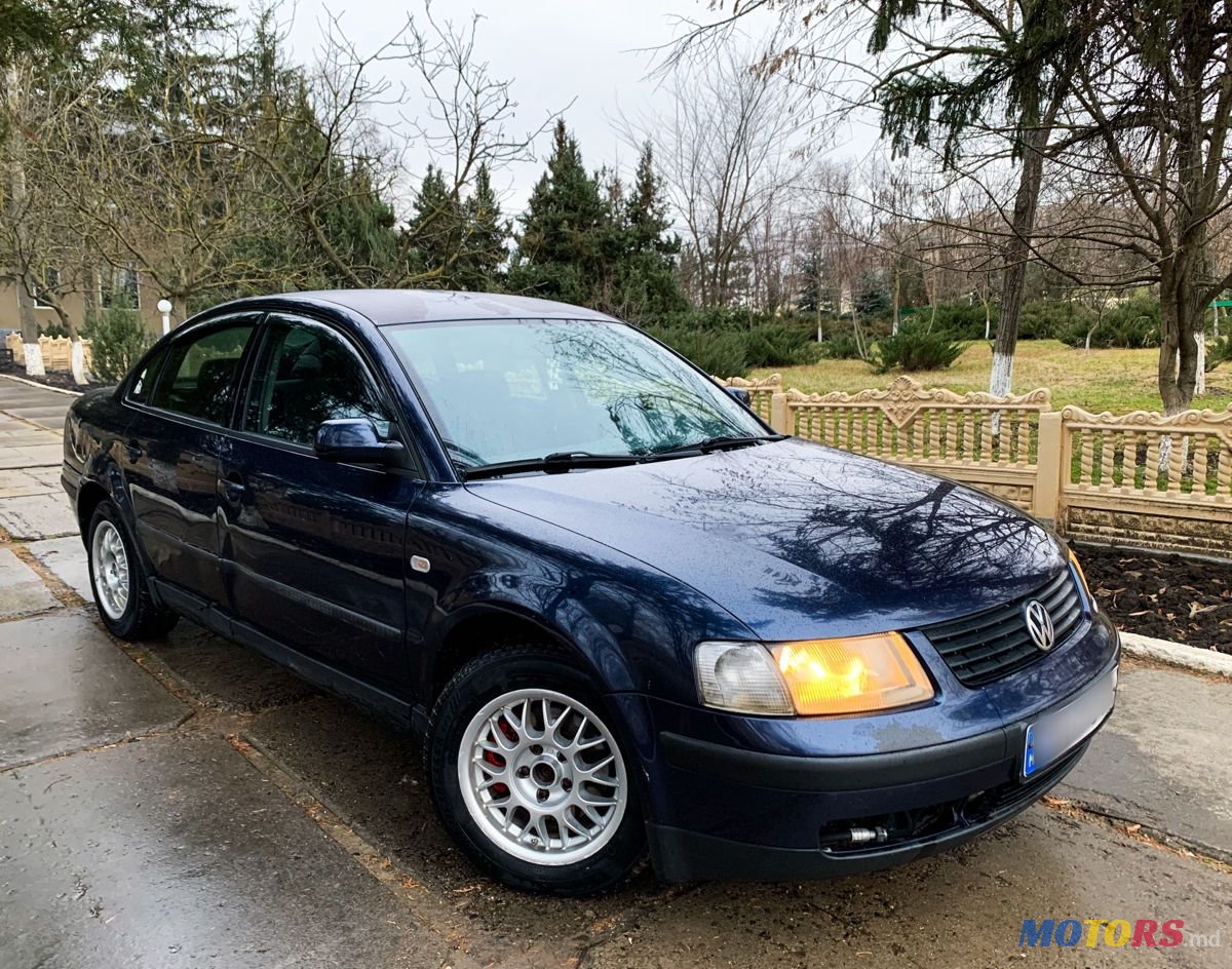 2000' Volkswagen Passat photo #4
