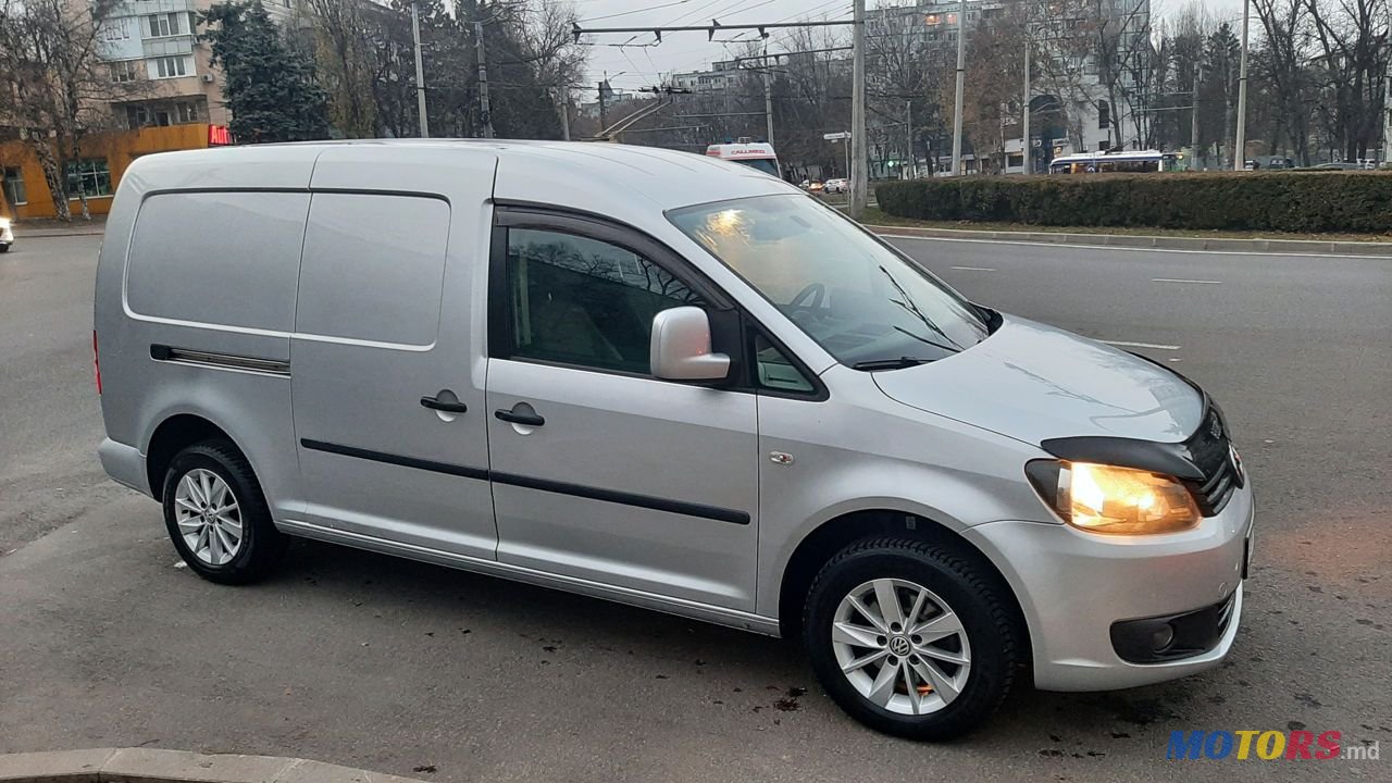 2013' Volkswagen Caddy photo #1