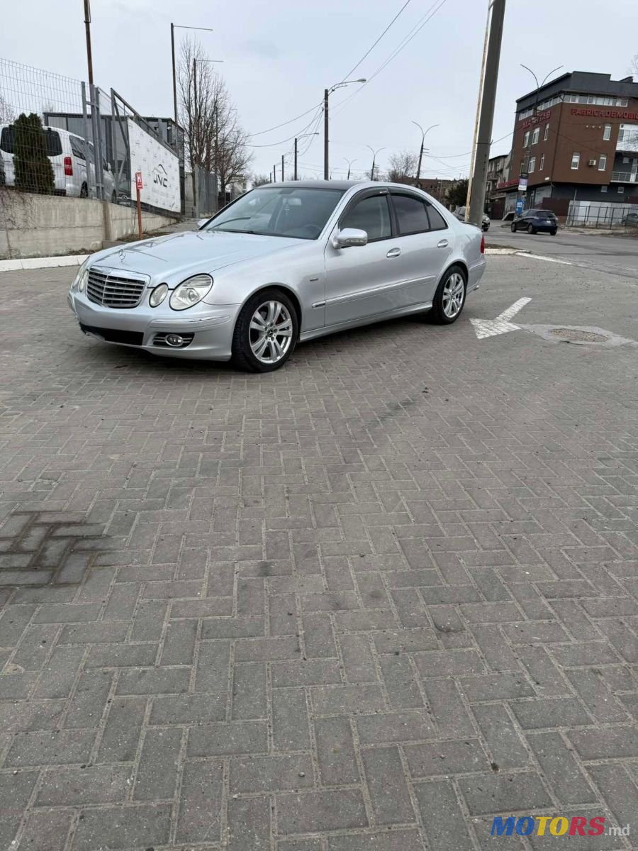 2008' Mercedes-Benz E-Class photo #5