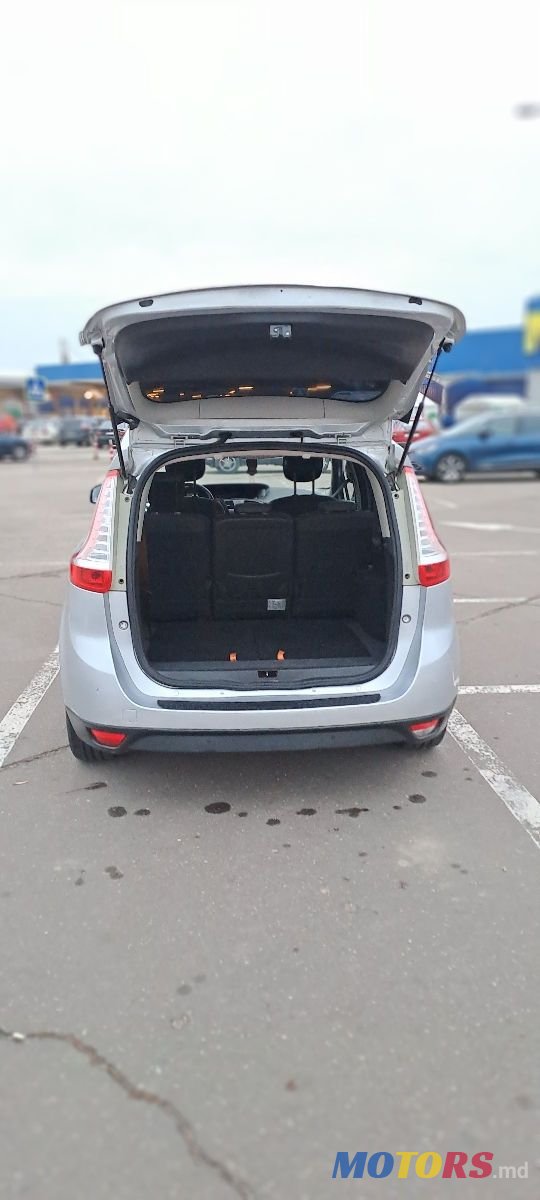 2014' Renault Grand Scenic photo #6