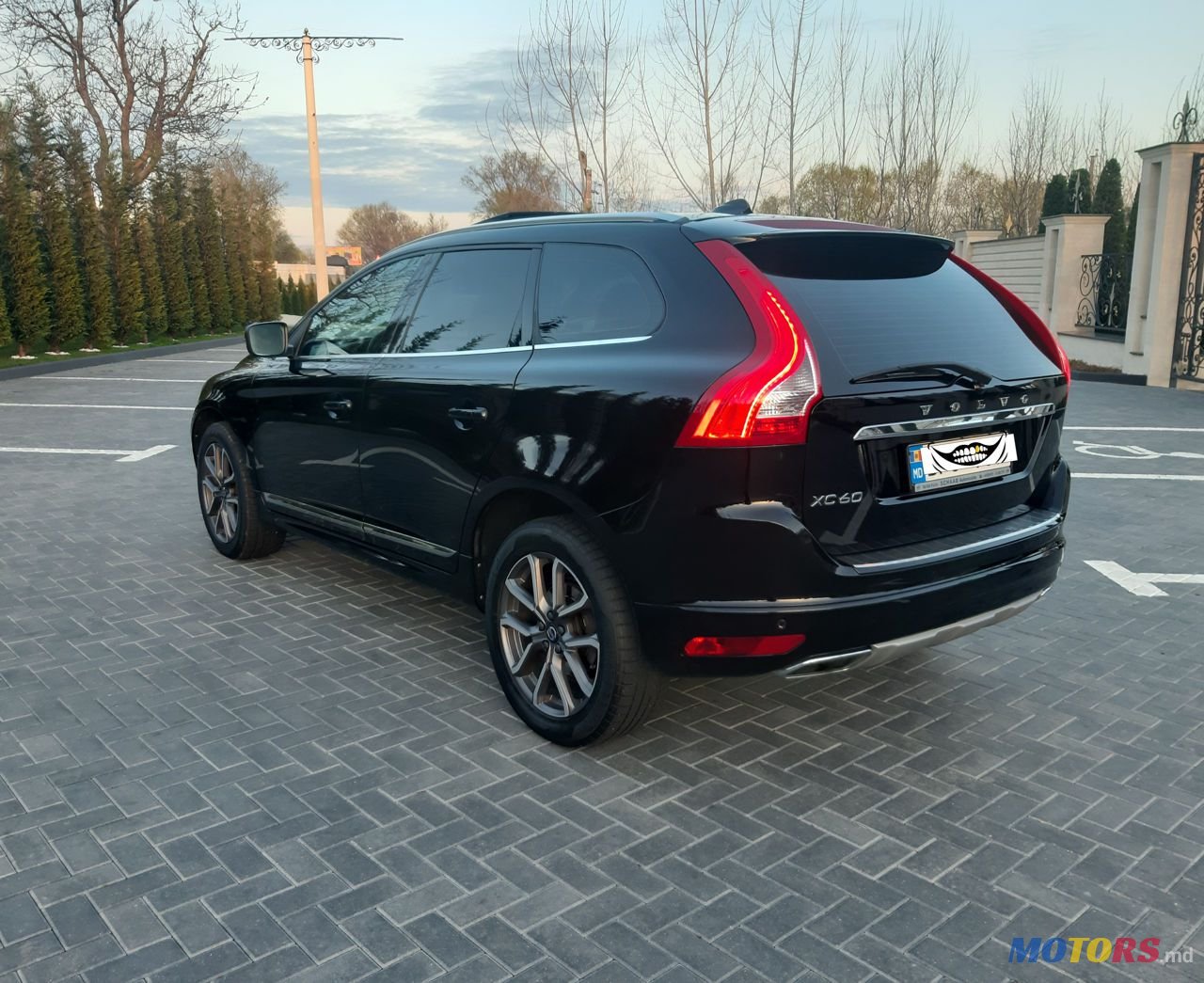 2016' Volvo XC60 photo #6