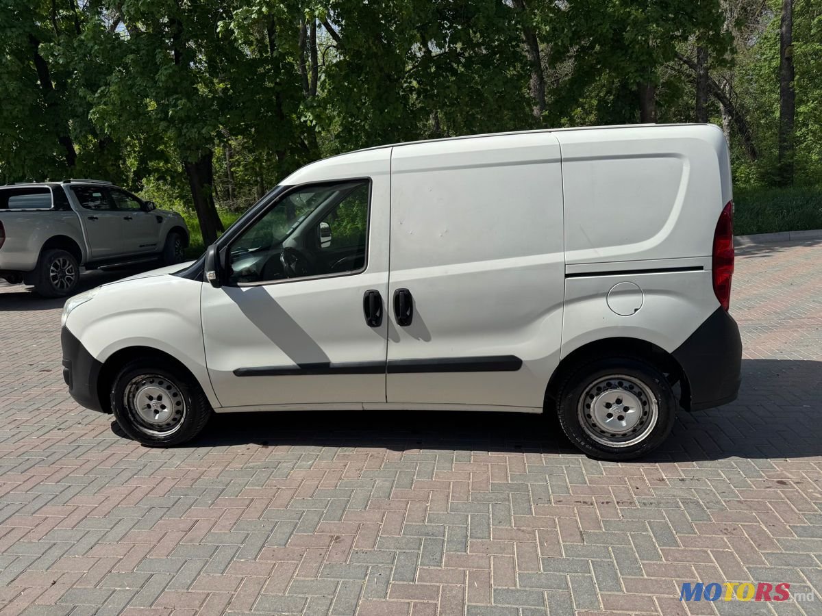 2014' Opel Combo photo #3