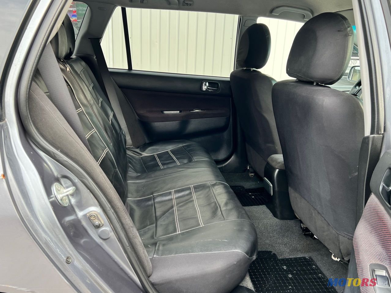 2006' Mitsubishi Lancer photo #5