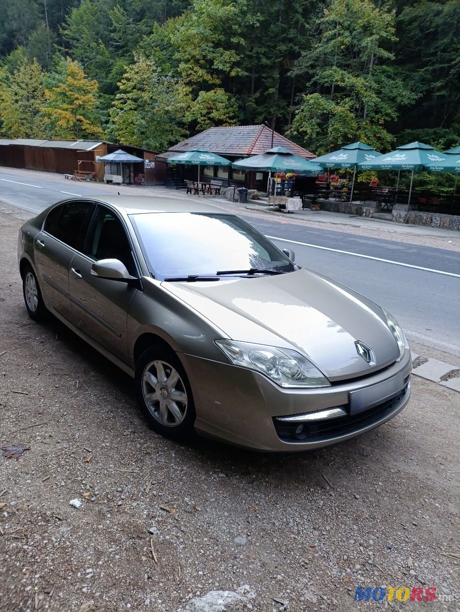 2010' Renault Laguna photo #5