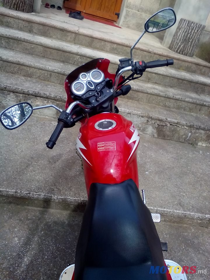 2012' Viper photo #7