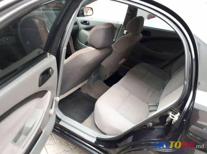 2010' Chevrolet Lacetti photo #3