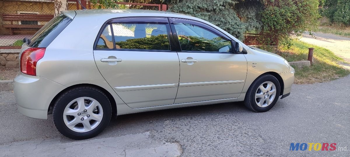 2006' Toyota Corolla photo #2