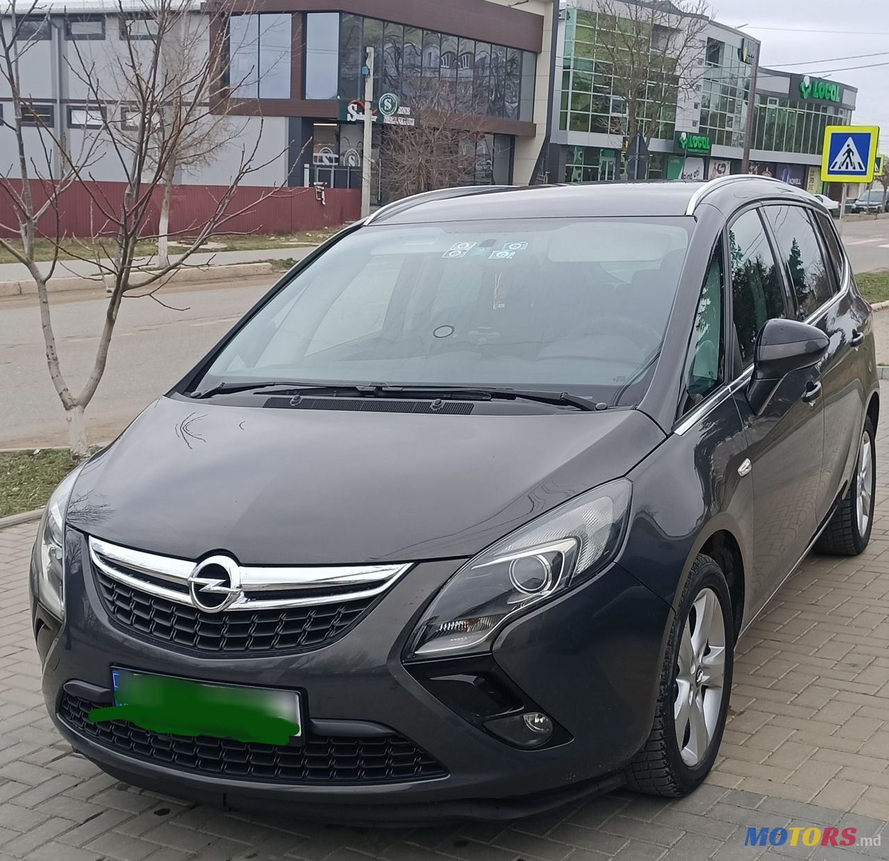 2014' Opel Zafira photo #1