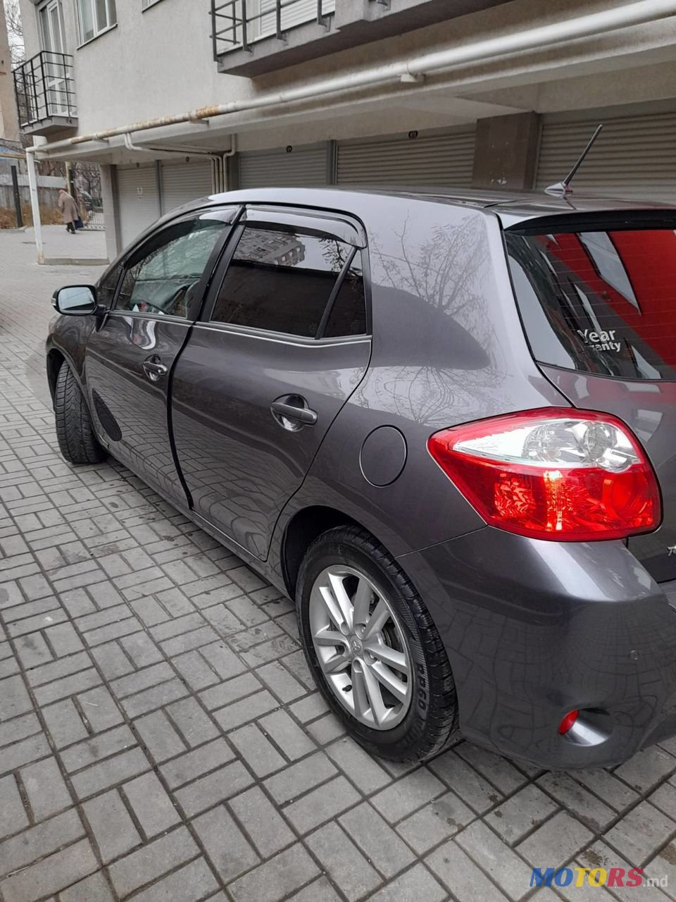 2010' Toyota Auris photo #5