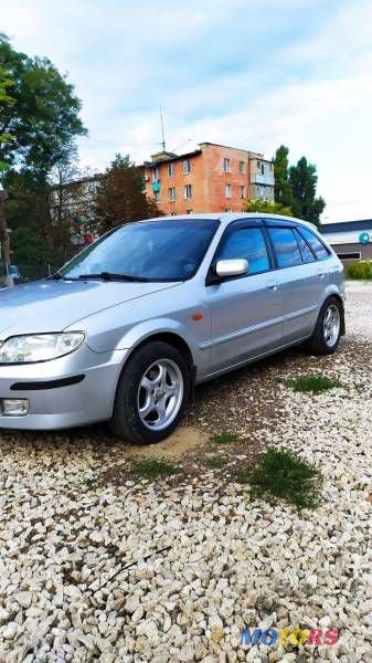 2001' Mazda 323 photo #4