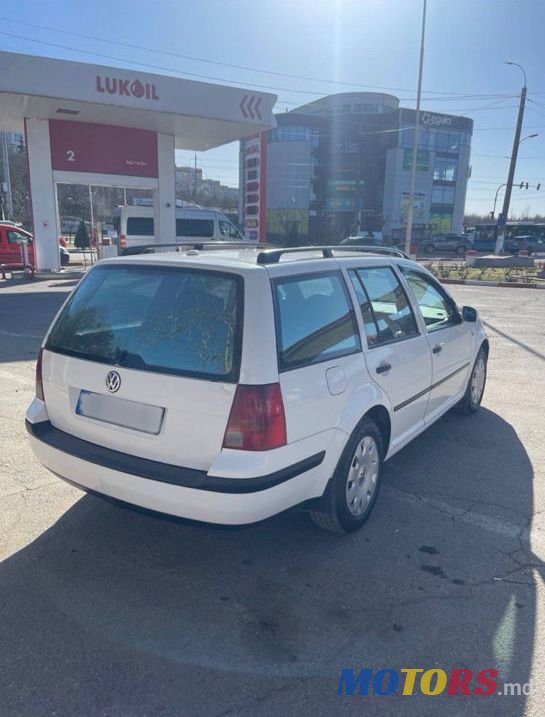 2000' Volkswagen Golf photo #2