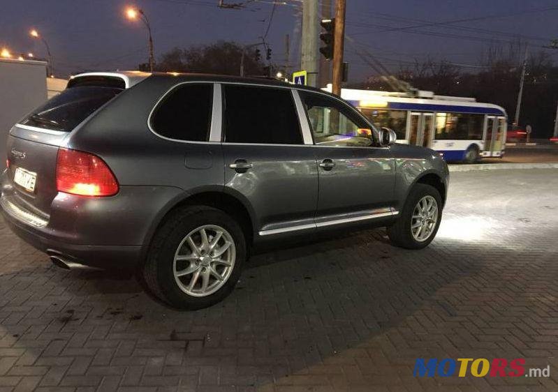 2006' Porsche Cayenne photo #1