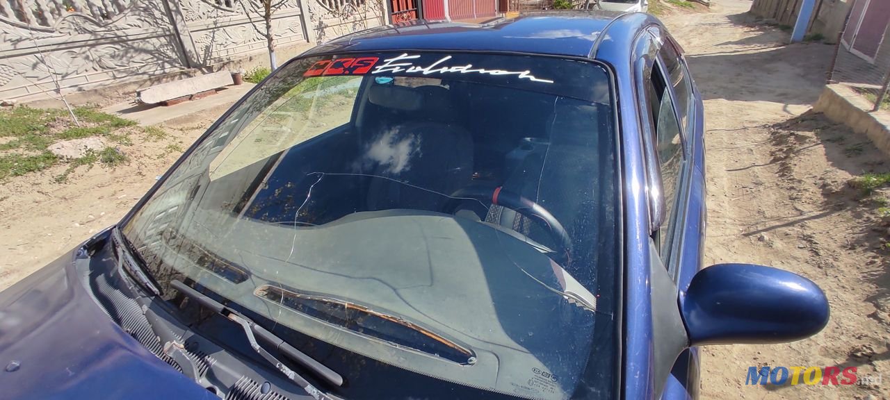 2000' Kia Sephia photo #3