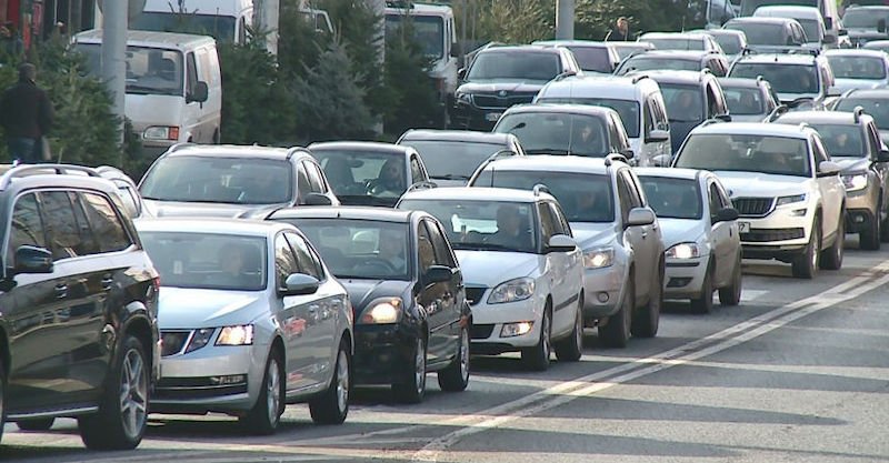 De ce sunt ambuteiaje în Chișinău? Replici între consilieri PAS și MAN