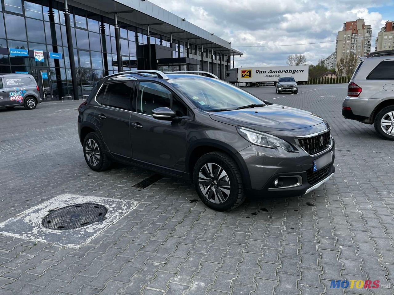 2019' Peugeot 2008 photo #3