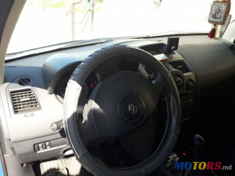 2005' Renault Megane photo #1