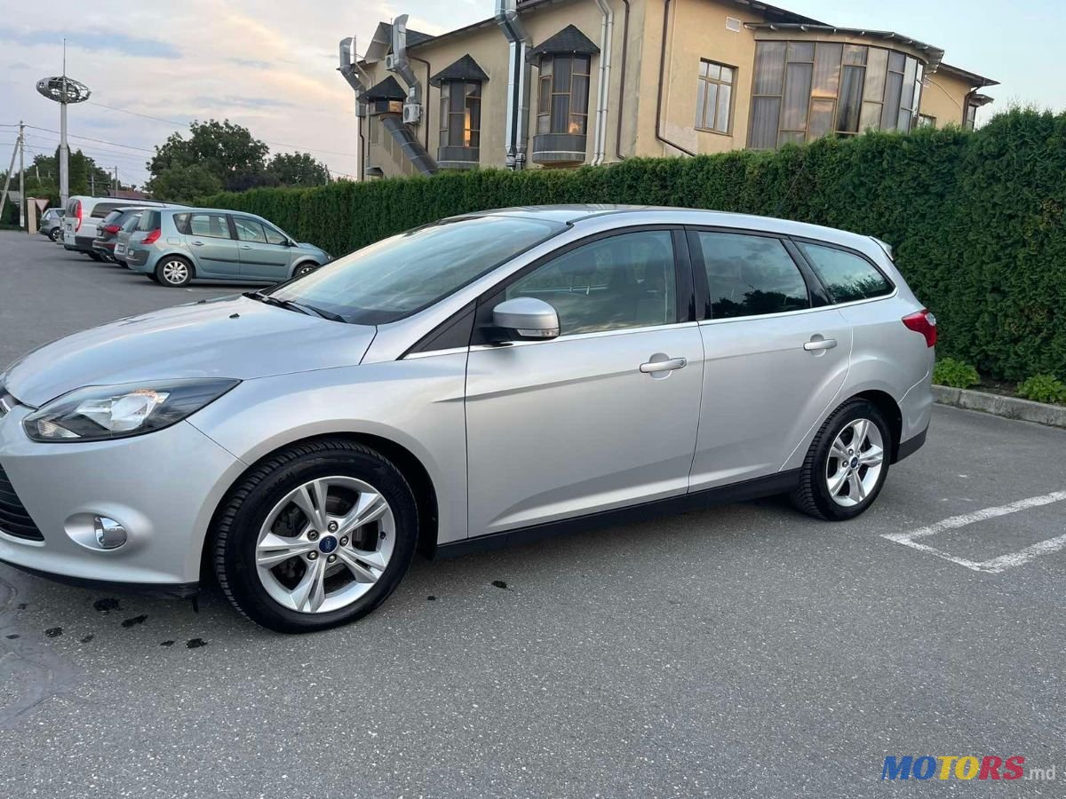 2014' Ford Focus photo #2