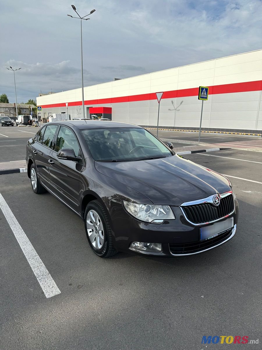 2010' Skoda Superb photo #2