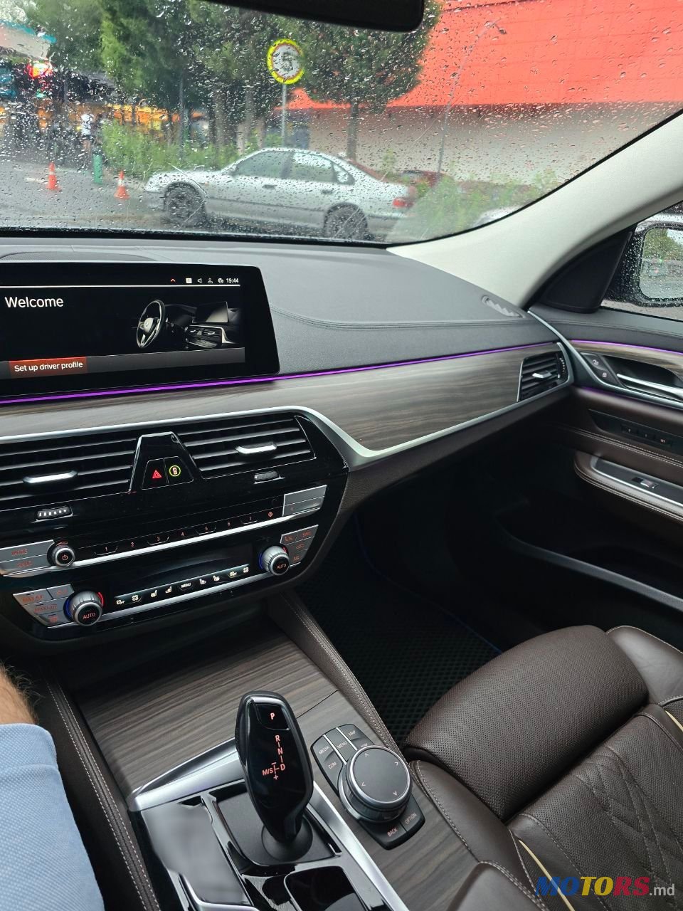 2019' BMW 6 Series GT photo #6