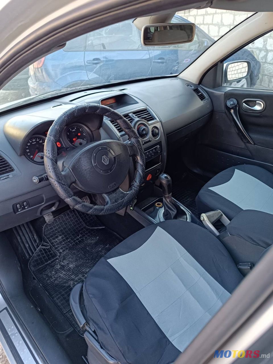 2005' Renault Megane photo #5