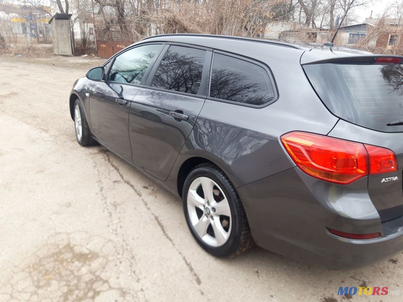 2011' Opel Astra photo #5