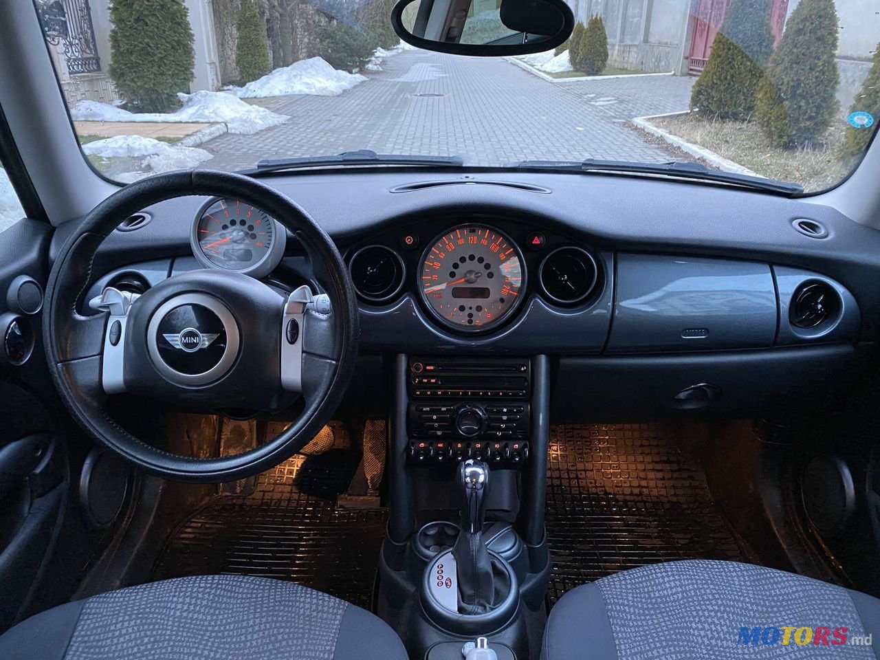 2004' MINI Cooper photo #6