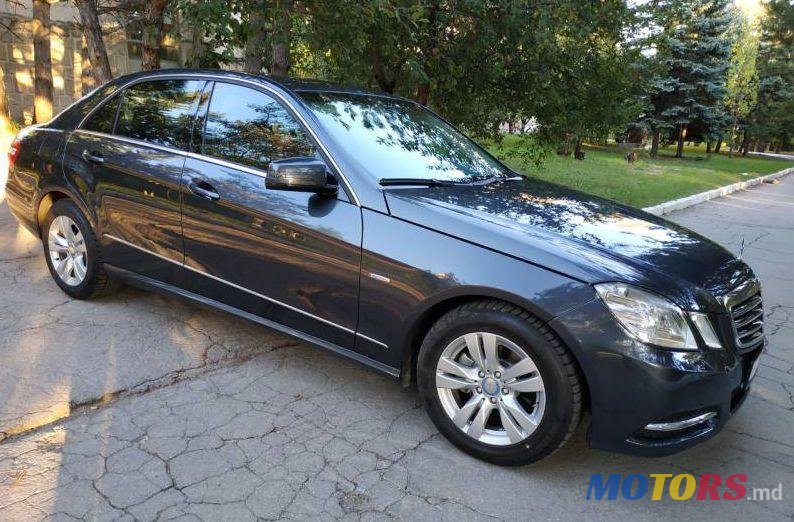 2011' Mercedes-Benz E photo #1
