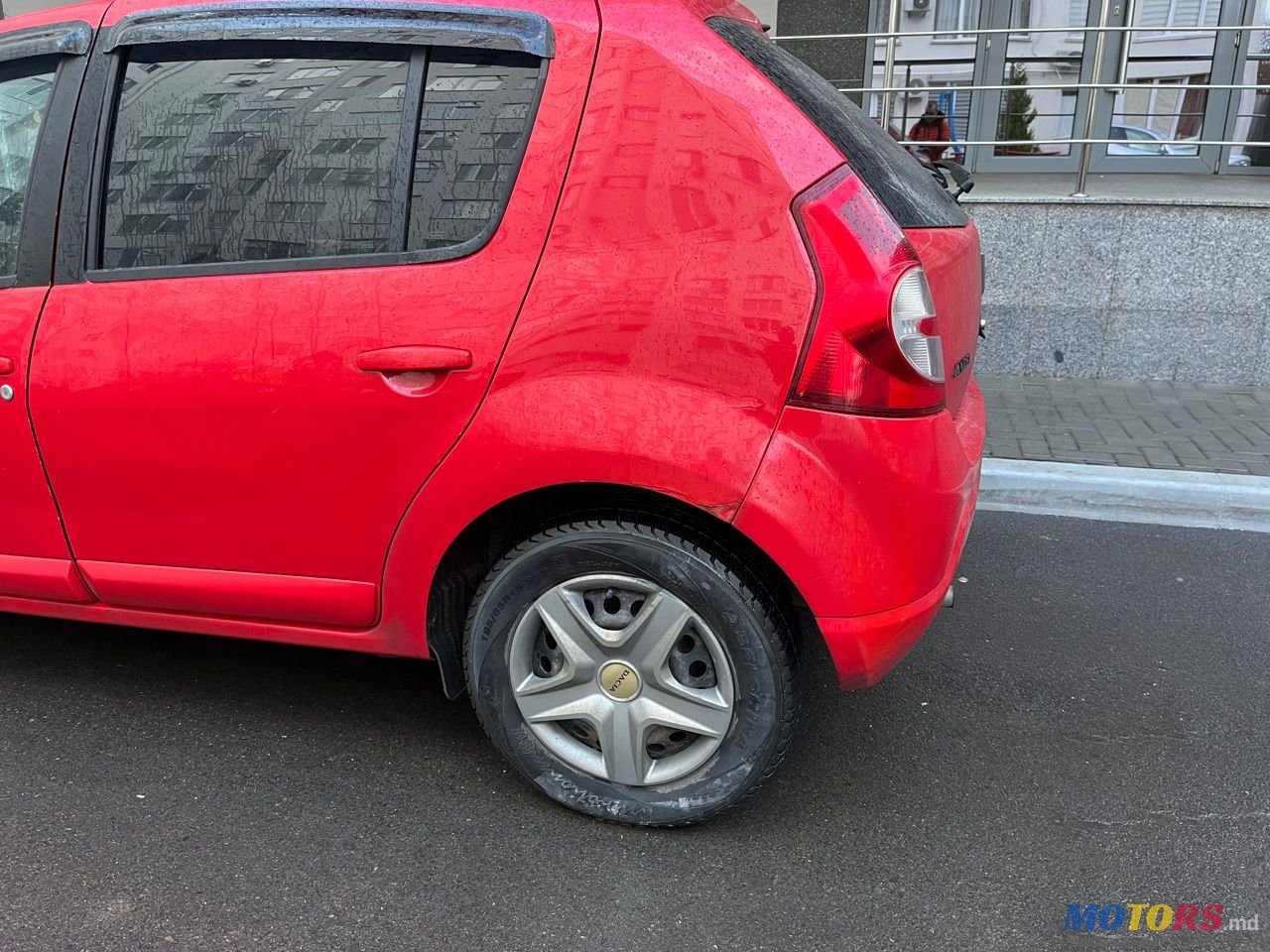 2012' Dacia Sandero photo #5