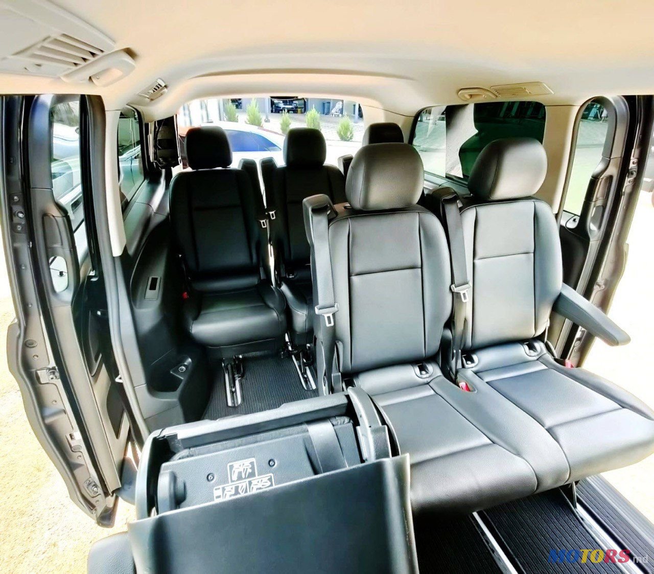 2017' Mercedes-Benz Vito photo #5