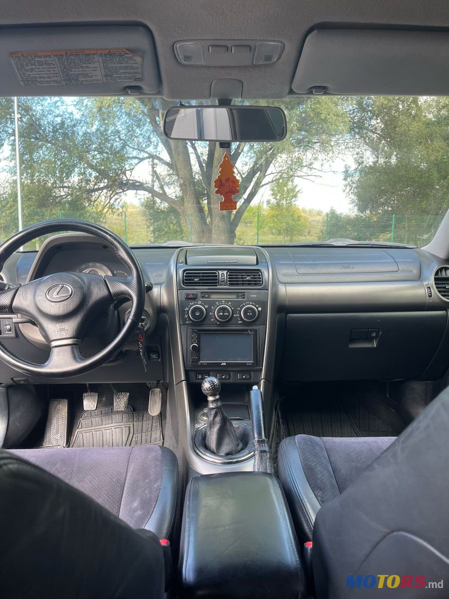 2000' Lexus Is Series photo #4