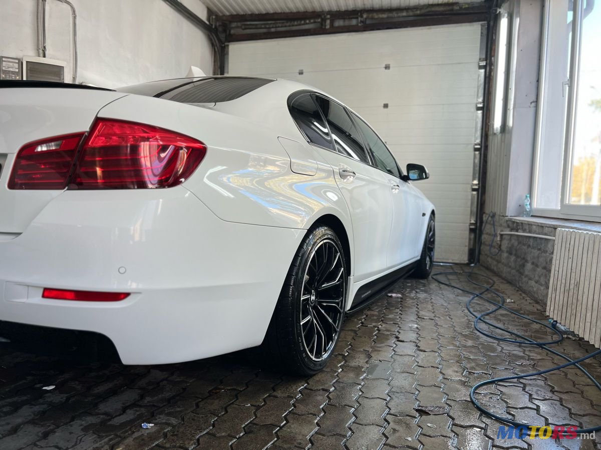 2013' BMW 5 Series photo #6