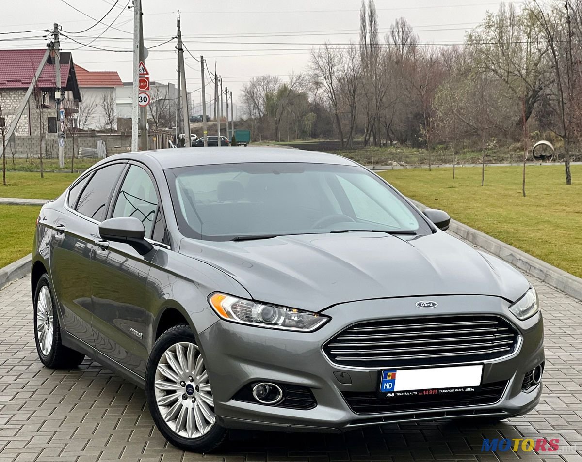 2014' Ford Fusion photo #2