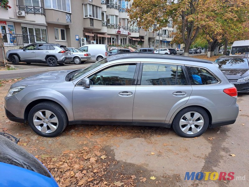 2009' Subaru Outback photo #6