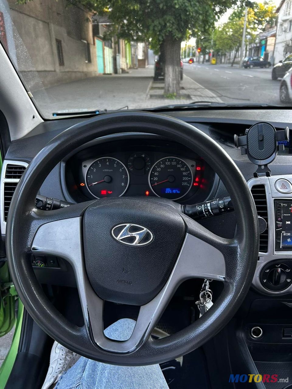 2011' Hyundai i20 photo #3