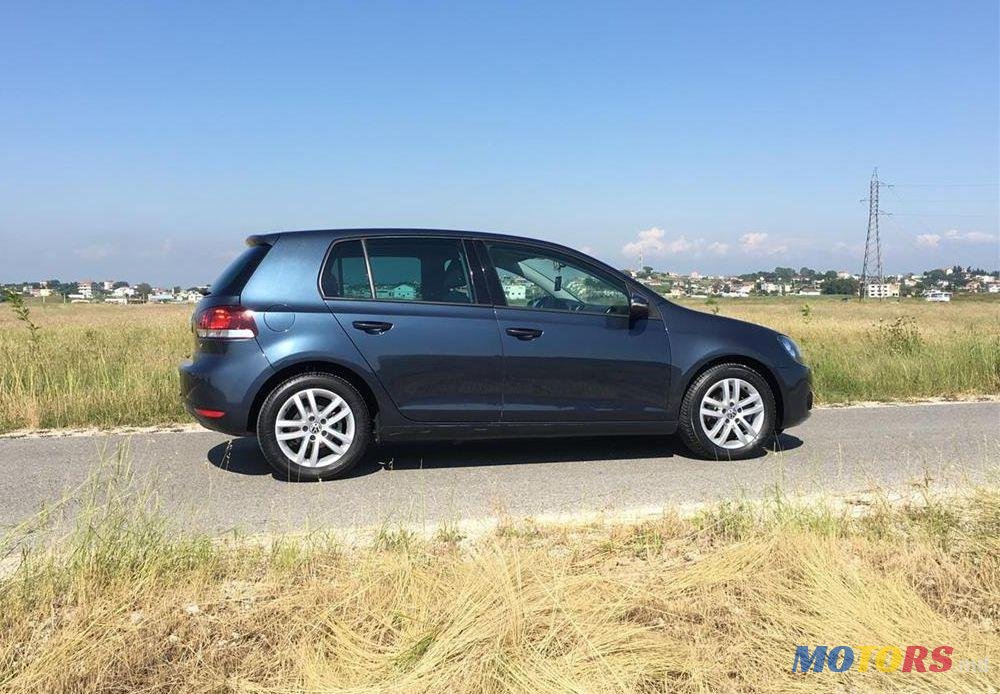 2010' Volkswagen Astra photo #2