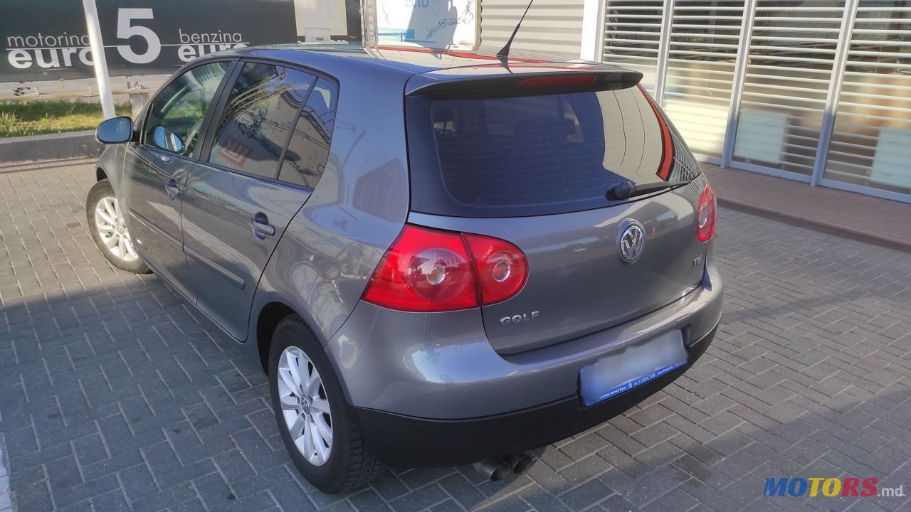 2007' Volkswagen Golf photo #4