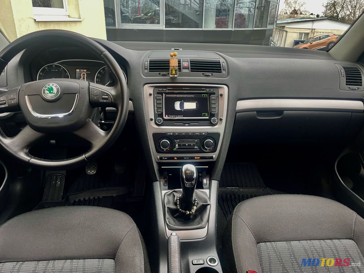 2011' Skoda Octavia photo #6