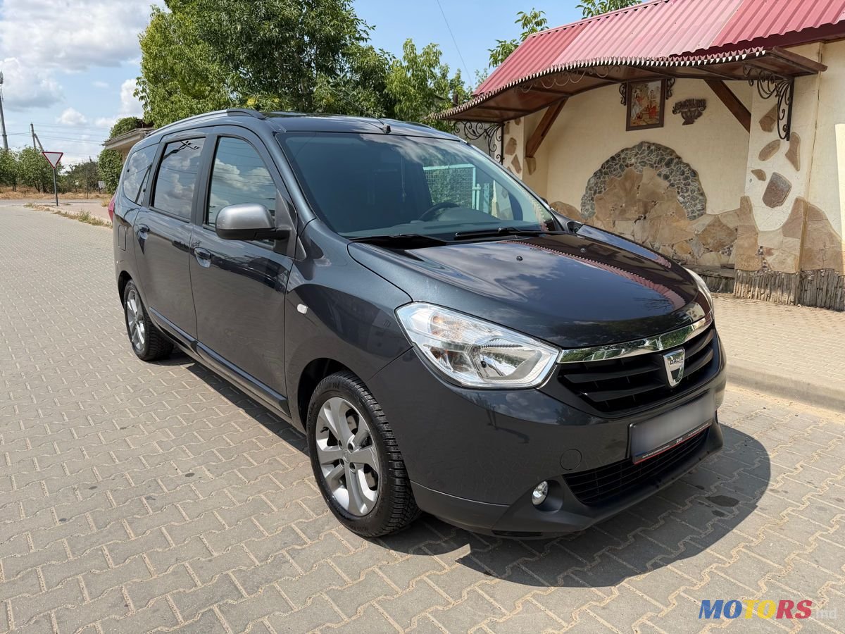 2015' Dacia Lodgy photo #1