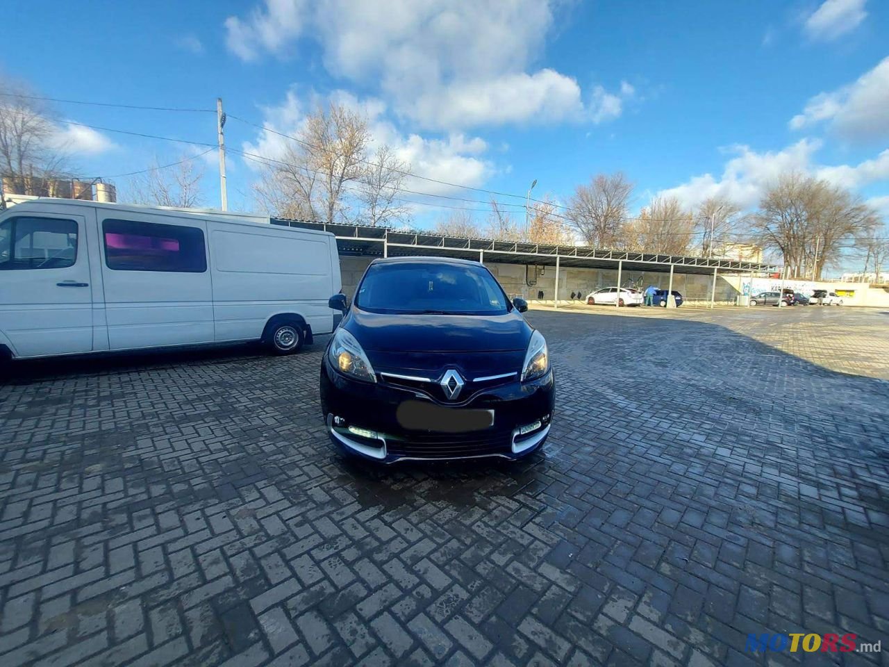 2012' Renault Scenic photo #5