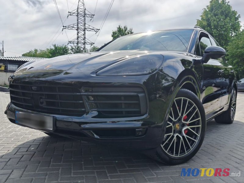 2021' Porsche Cayenne photo #1