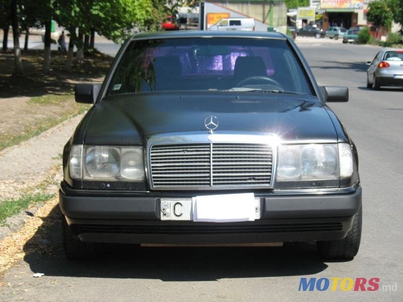1987' Mercedes-Benz 200 photo #1