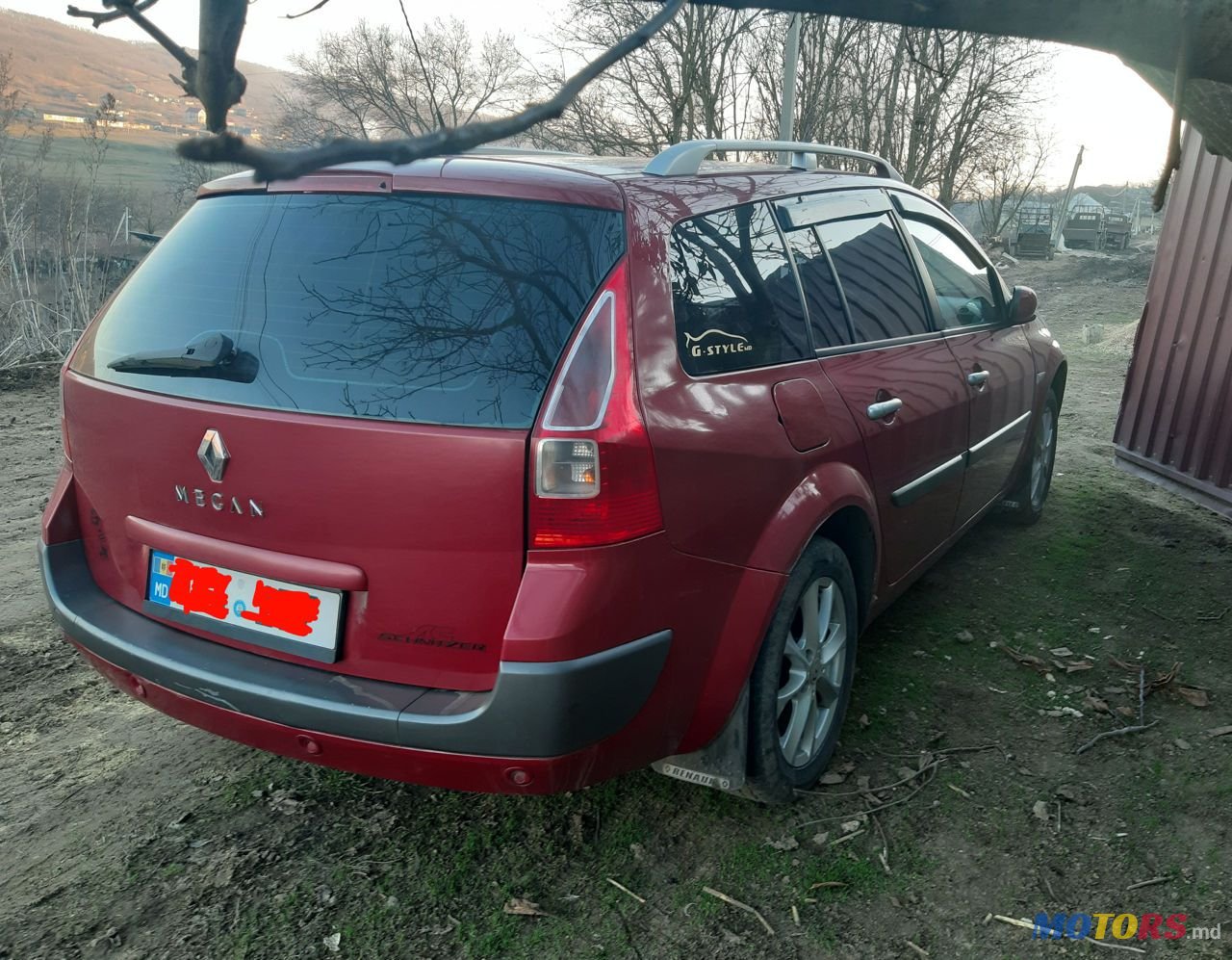 2008' Renault Megane photo #5
