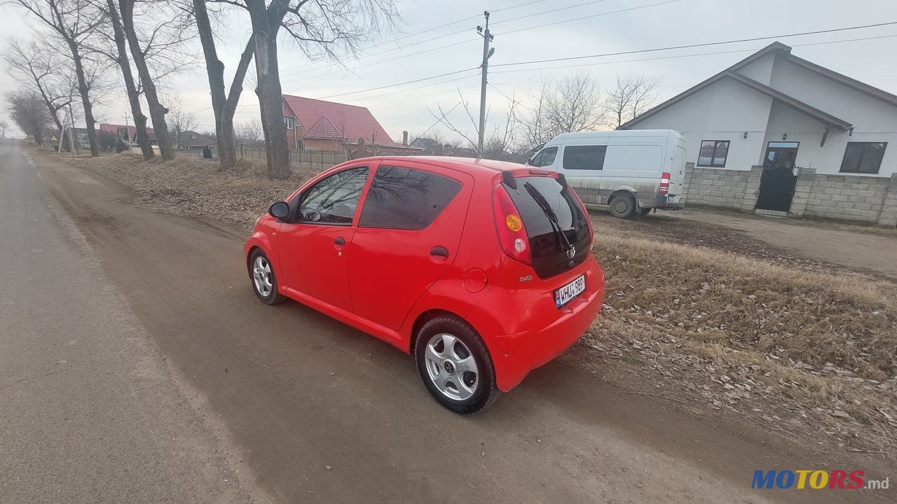 2009' Toyota Aygo photo #2