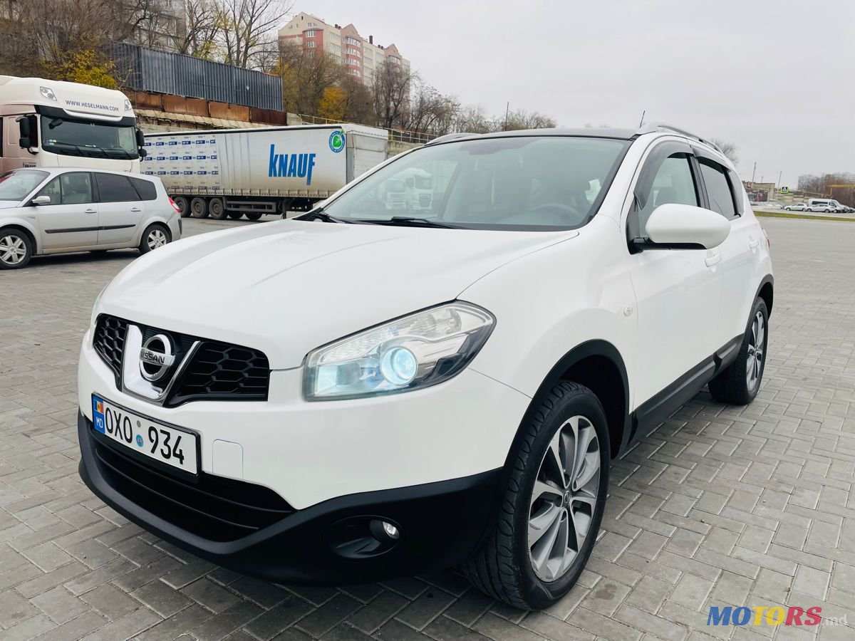 2011' Nissan Qashqai photo #2