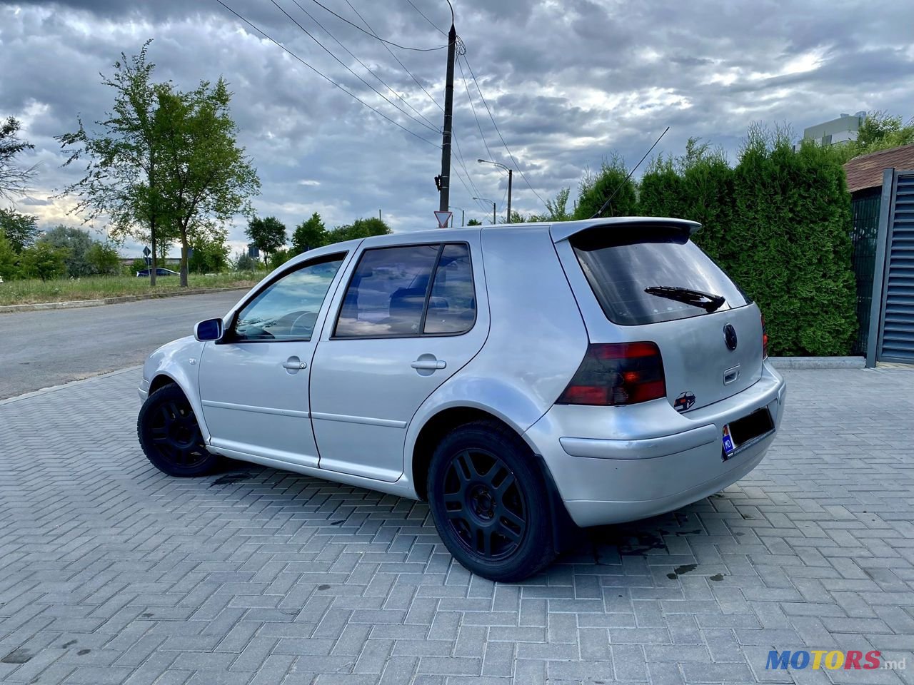 2000' Volkswagen Golf photo #2