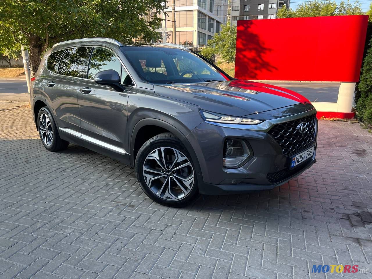 2018' Hyundai Santa Fe photo #1
